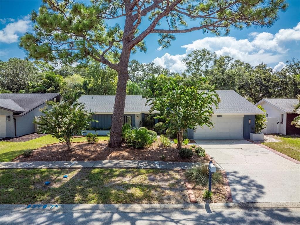 2625 BURNTFORK DRIVE CLEARWATER, FL 33761