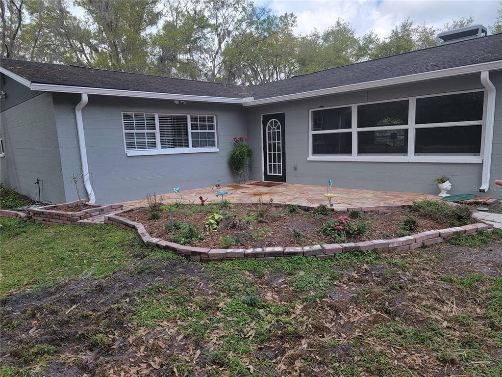 7528 TALLOWTREE DRIVE