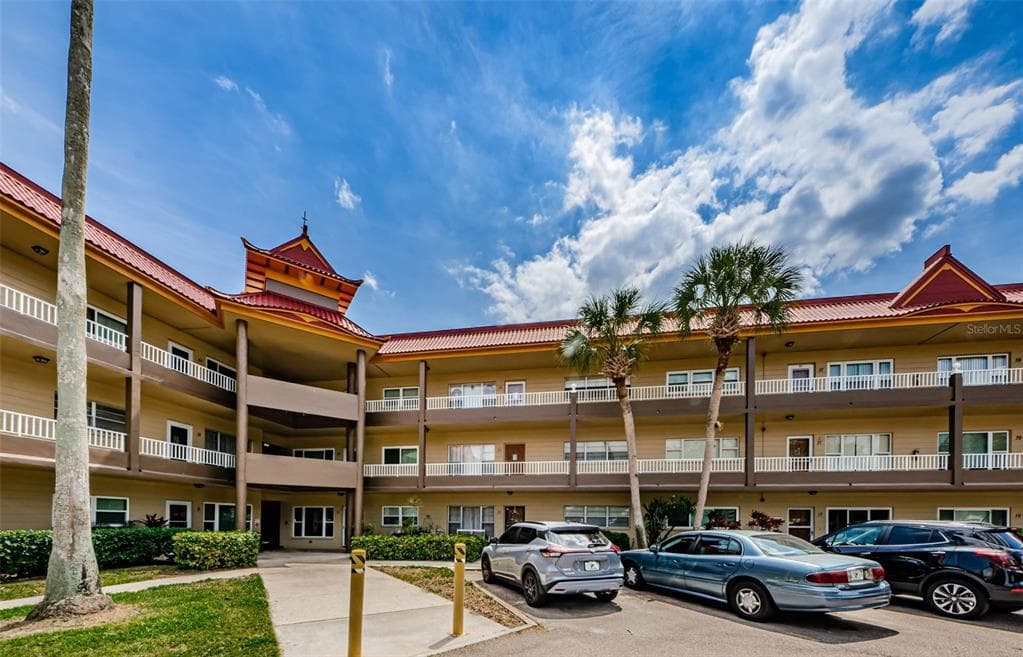 2403 FINLANDIA LANE UNIT 61 CLEARWATER, FL 33763