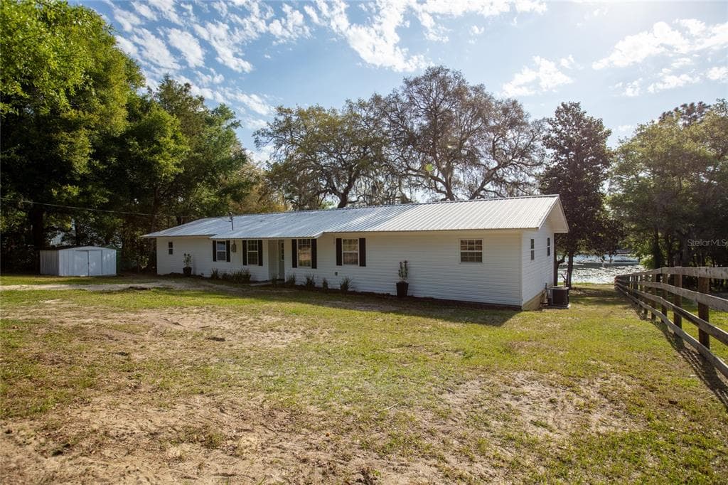 129 LAKE CARLETON DRIVE MELROSE, FL 32666