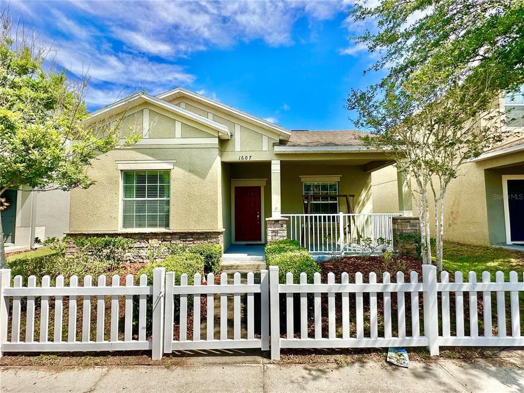 1607 ACADIA HARBOR PLACE BRANDON, FL 33511