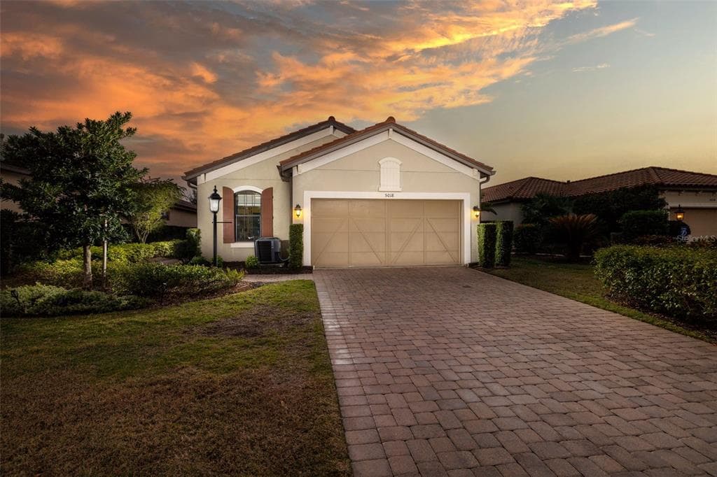 5018 SERATA DRIVE BRADENTON, FL 34211