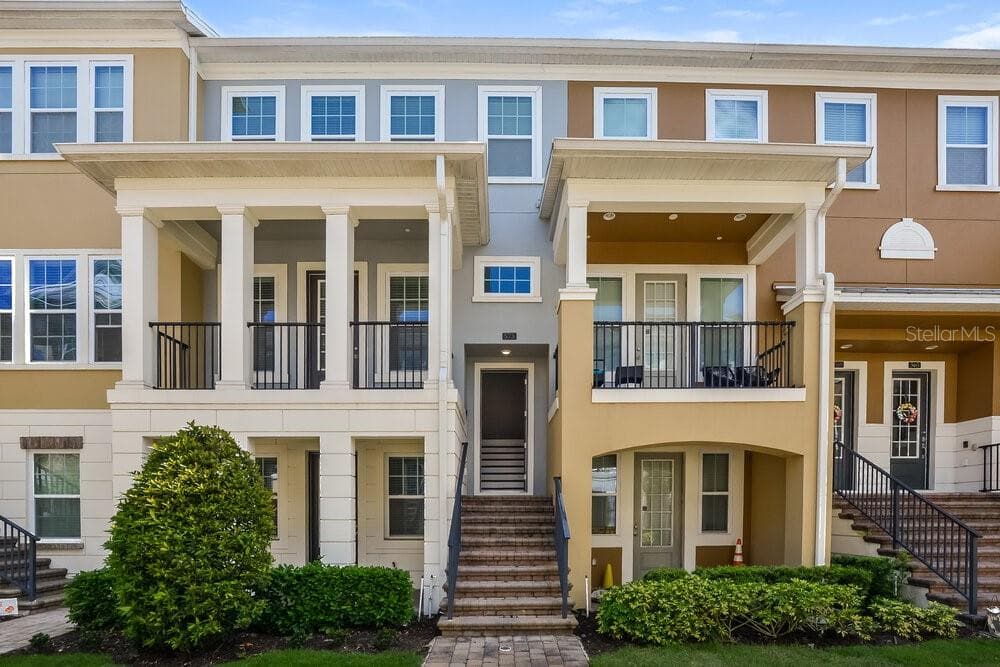 573 COPLEY LANE ORLANDO, FL 32806