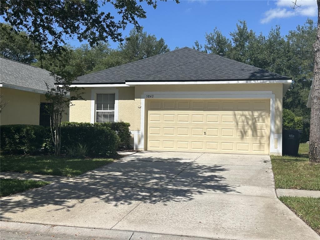 5843 WRENWATER DRIVE LITHIA, FL 33547