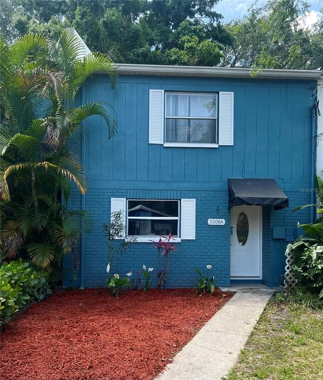 3206 W DE LEON STREET UNIT A TAMPA, FL 33609