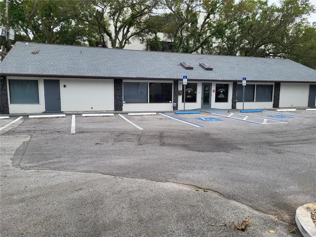 417 CORBETT STREET CLEARWATER, FL 33756