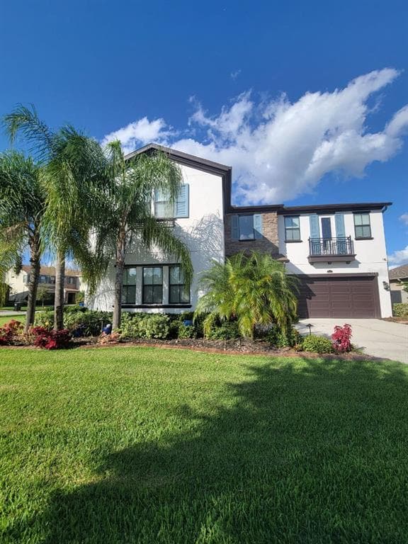 28635 TAVIRA COURT WESLEY CHAPEL, FL 33543