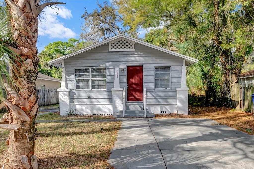 2002 E ELLICOTT STREET TAMPA, FL 33610