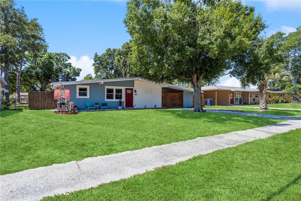 4208 W IOWA AVENUE TAMPA, FL 33616