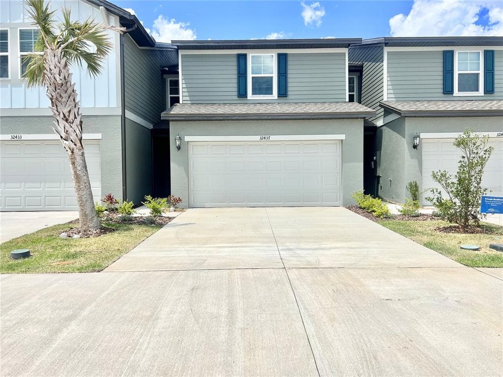 32437 LIMITLESS PLACE WESLEY CHAPEL, FL 33545