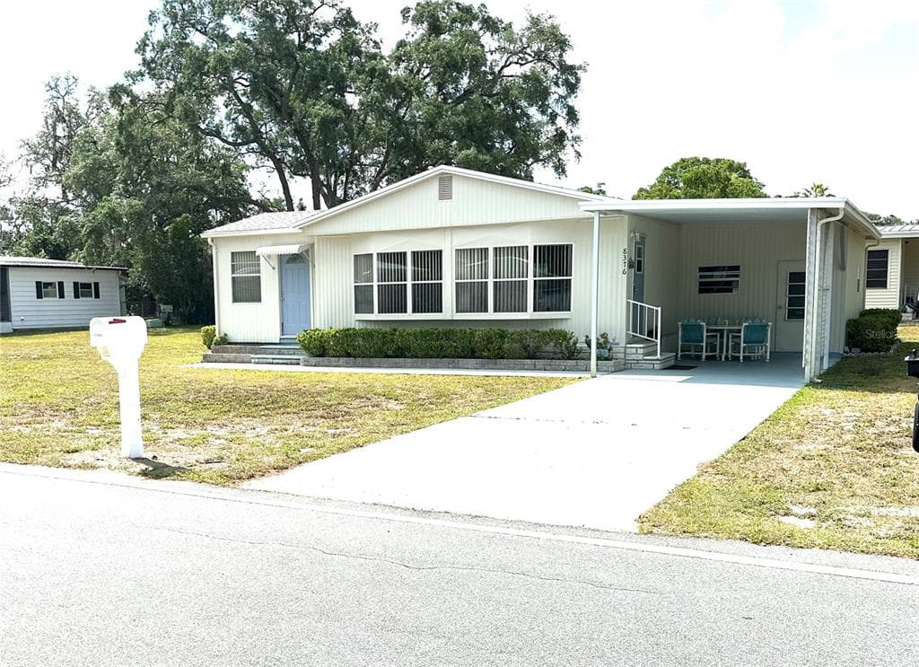 8376 HIGHPOINT BOULEVARD BROOKSVILLE, FL 34613