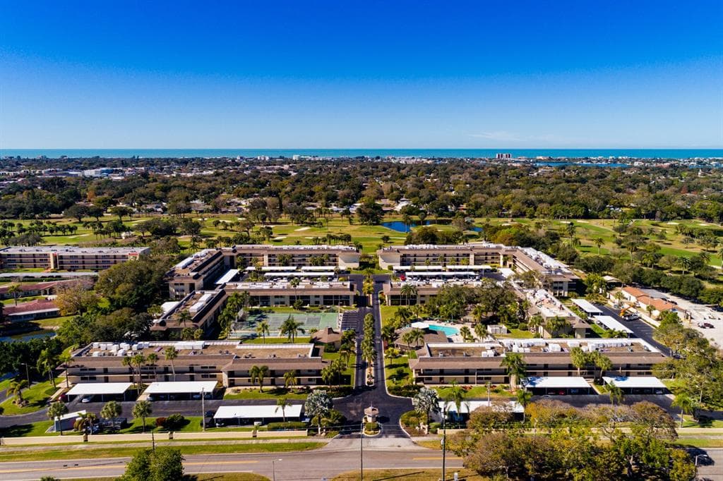 12300 VONN ROAD UNIT 6207 LARGO, FL 33774
