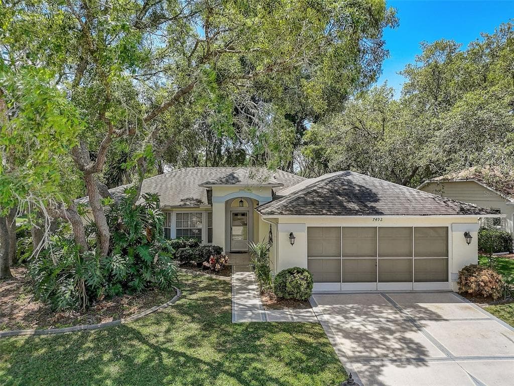 7492 ROSEMONT LANE SPRING HILL, FL 34606