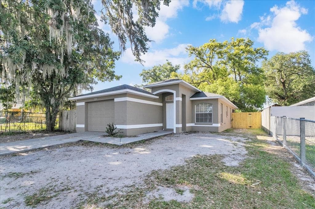 720 EMMA STREET LAKELAND, FL 33815