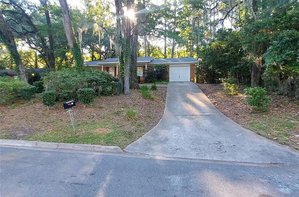 2311 KARA DRIVE TALLAHASSEE, FL 32303