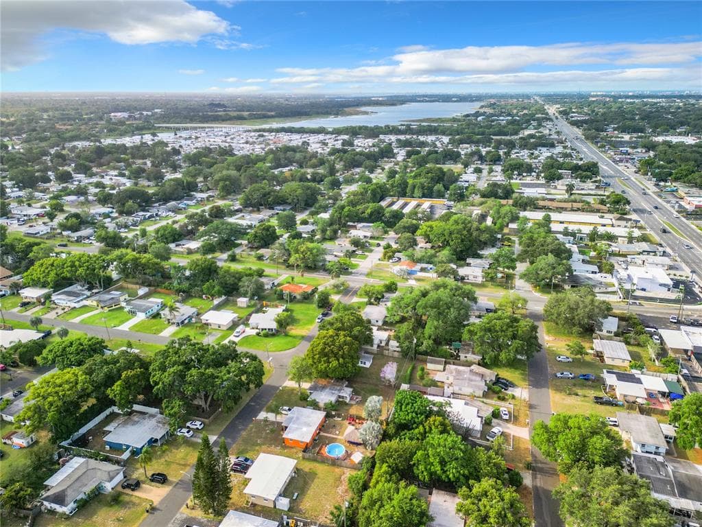 11048 105TH LANE LARGO, FL 33773