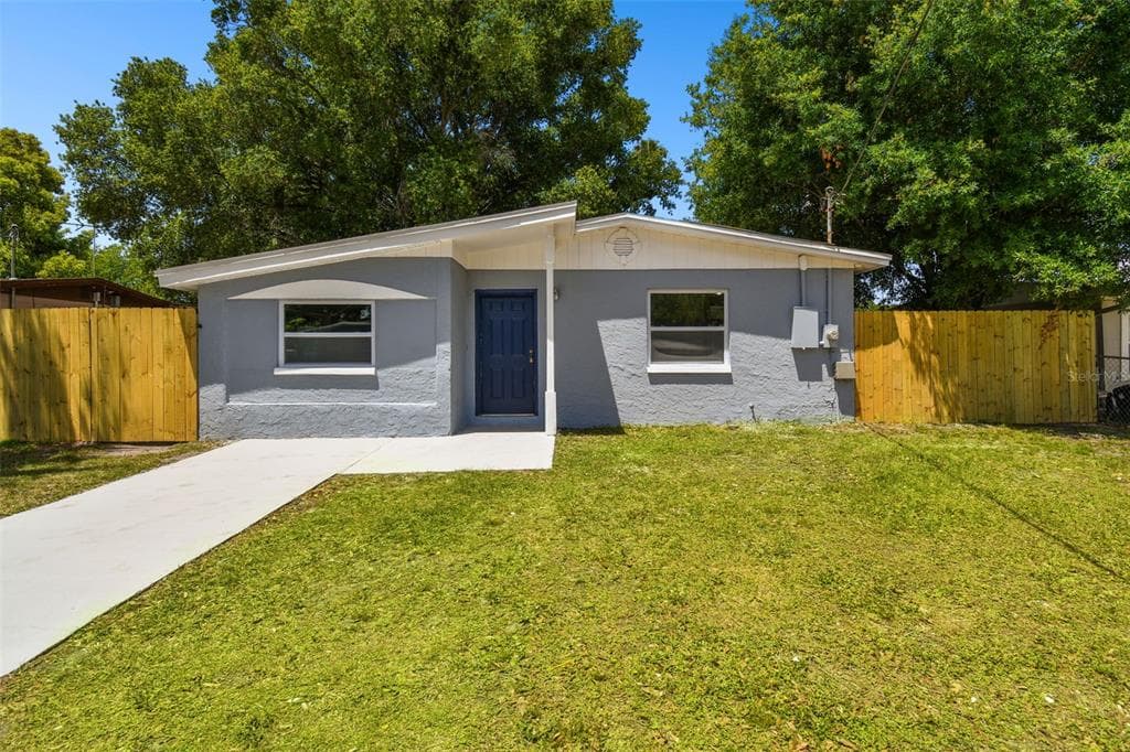 5207 S 84TH STREET TAMPA, FL 33619