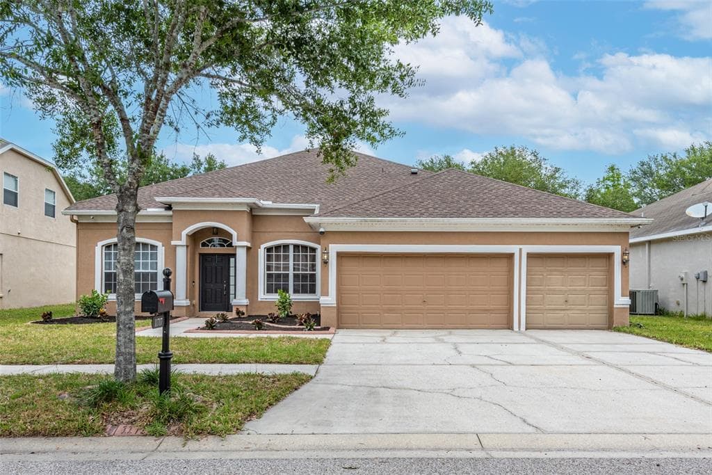 11717 SUMMER SPRINGS DRIVE RIVERVIEW, FL 33579