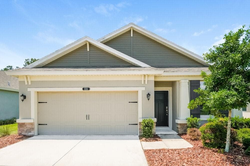 8104 SEQUESTER LOOP LAND O LAKES, FL 34637