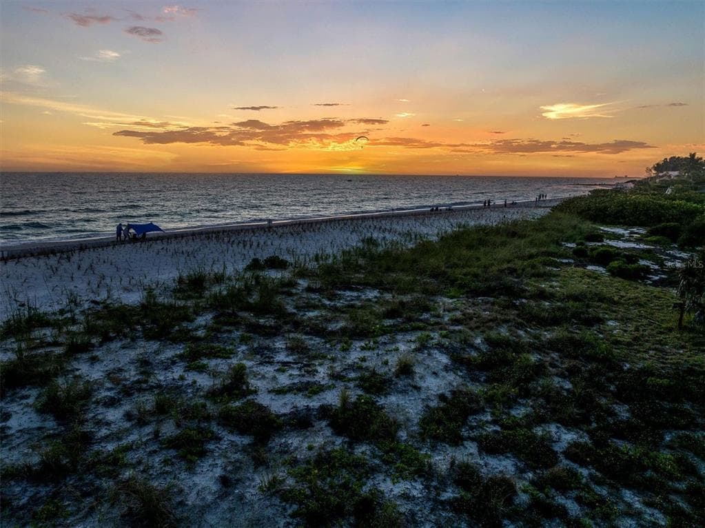 7480 BAYSHORE DRIVE UNIT 301 TREASURE ISLAND, FL 33706