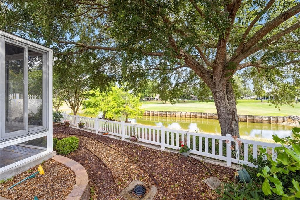 8069 SE 168TH TURTLECREEK STREET THE VILLAGES, FL 32162
