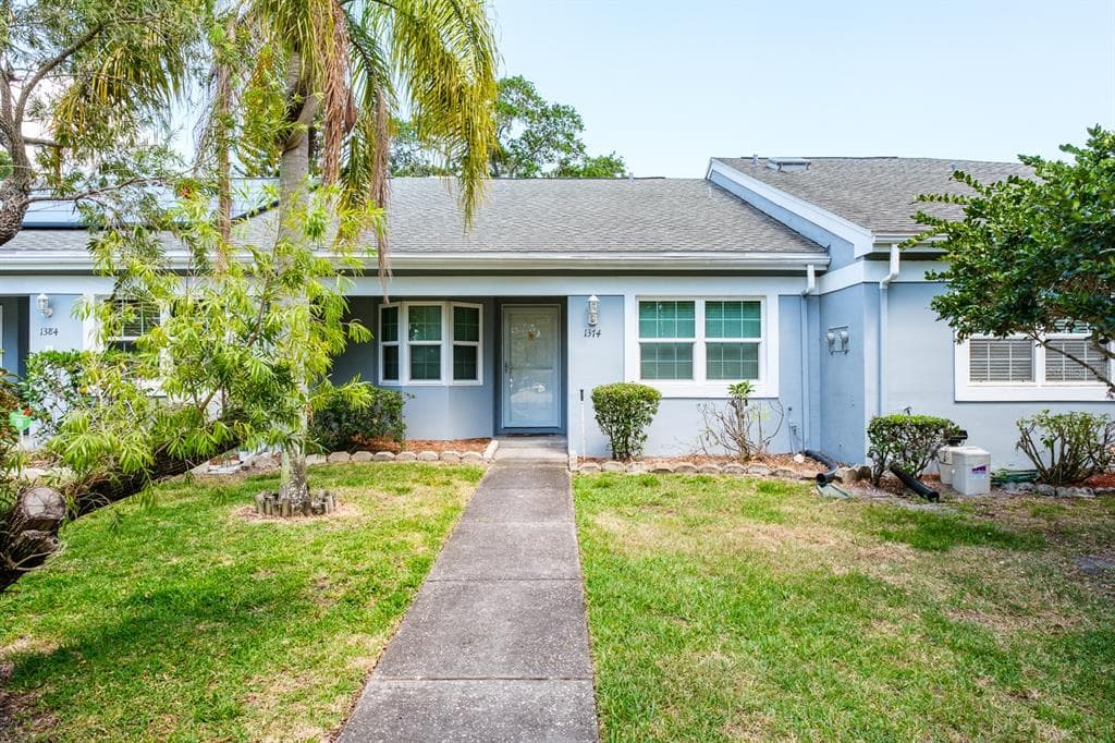 1374 WICKFORD STREET SAFETY HARBOR, FL 34695