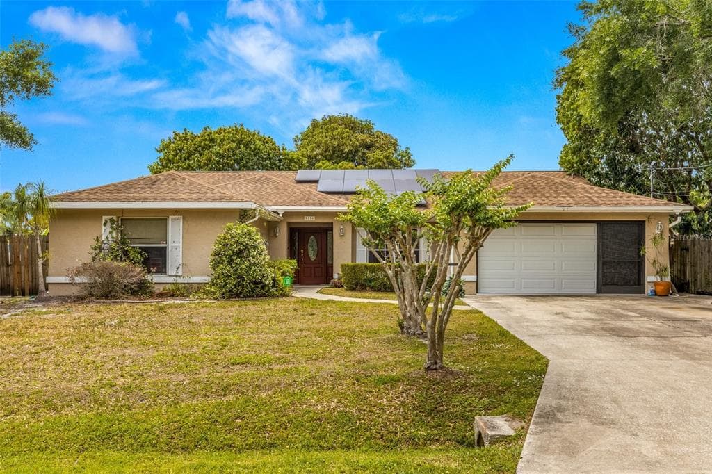 8116 N GRADY AVENUE TAMPA, FL 33614