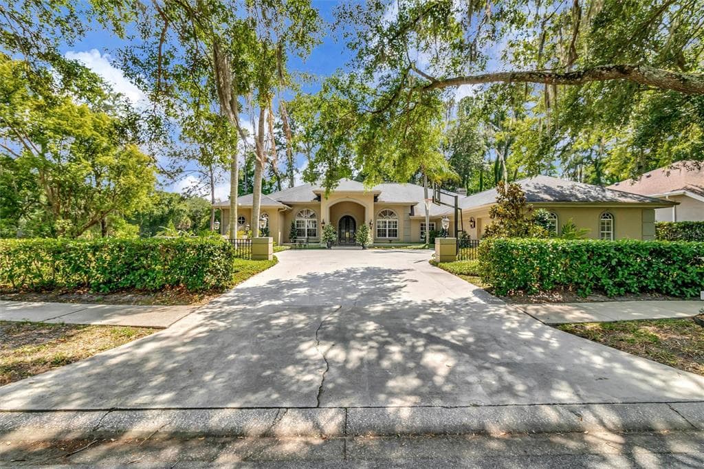 6515 STONINGTON DRIVE S TAMPA, FL 33647