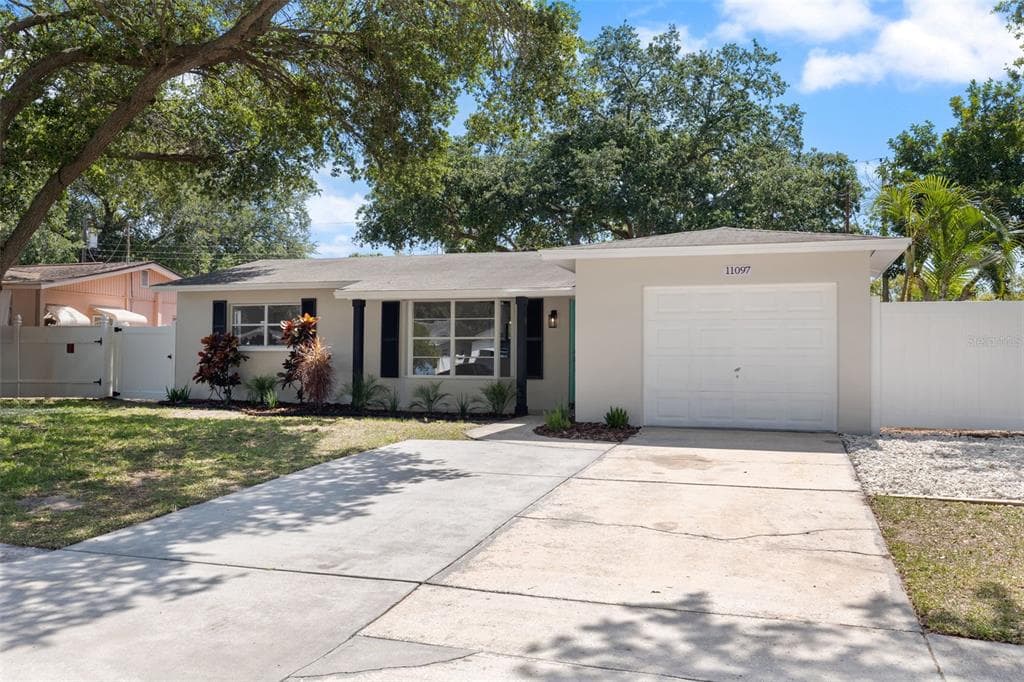 11097 111TH STREET LARGO, FL 33778