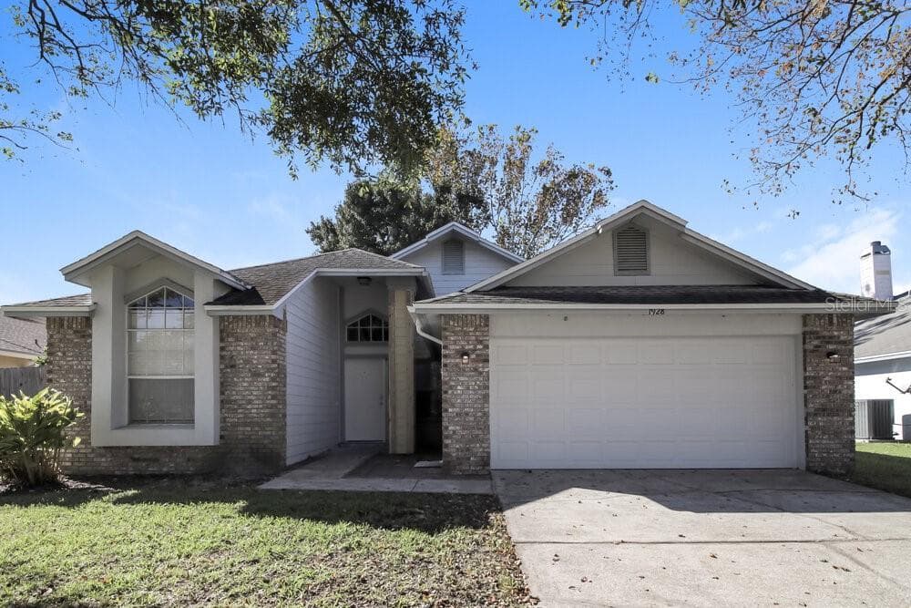 1928 EXCALIBUR DRIVE ORLANDO, FL 32822