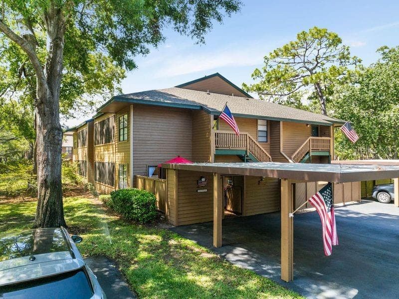 2003 LENNOX ROAD E UNIT 2003 PALM HARBOR, FL 34683