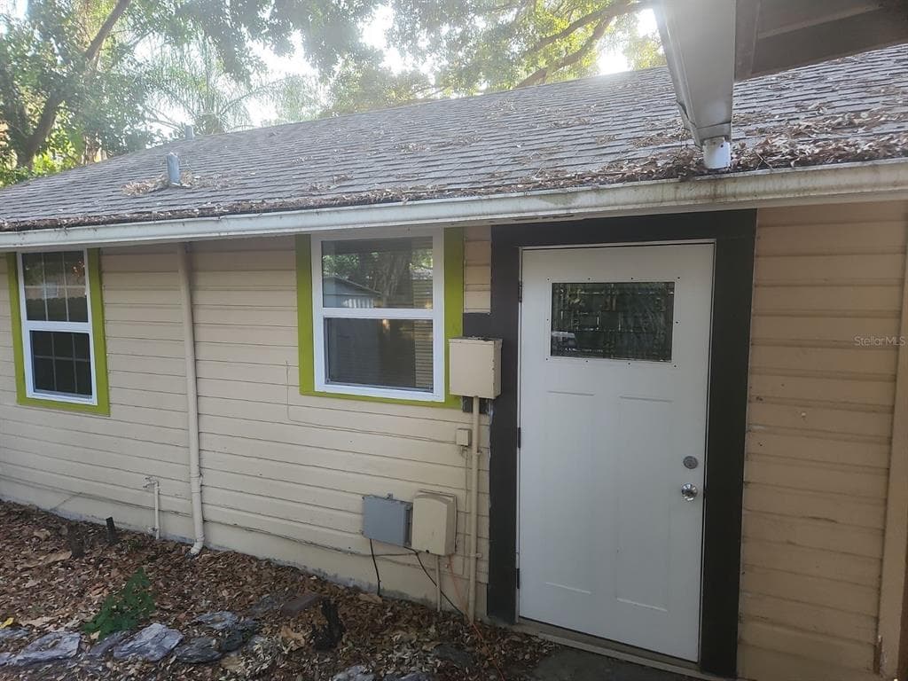 2305 19TH AVENUE W BRADENTON, FL 34205