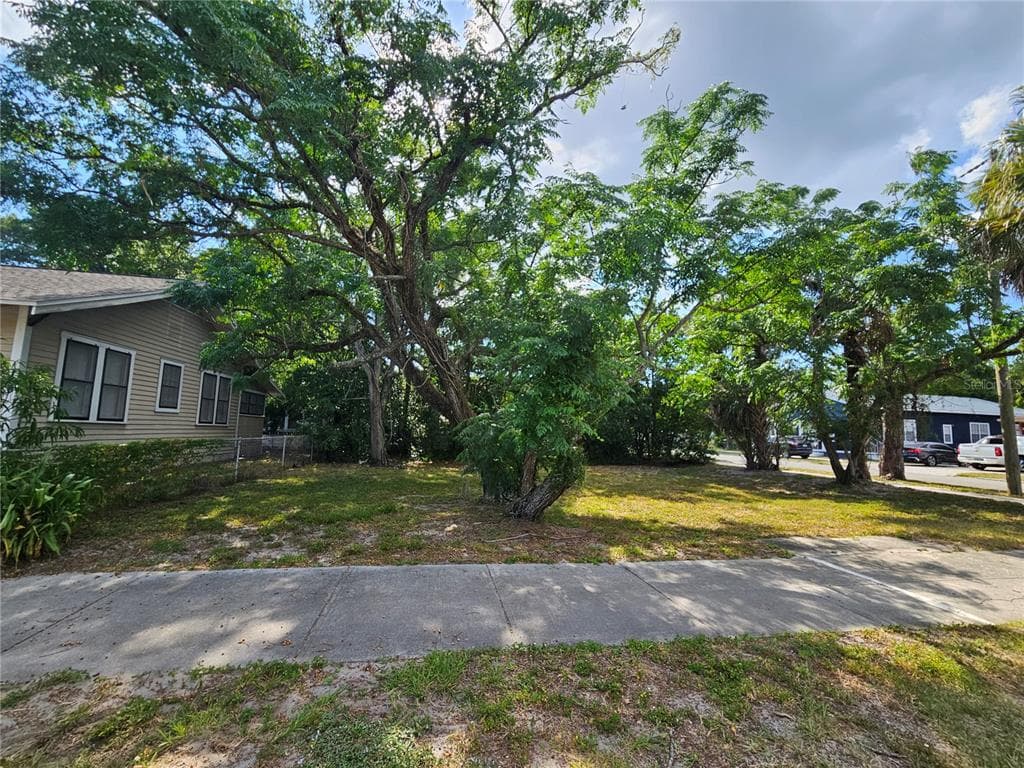 3002 N 12TH STREET TAMPA, FL 33605