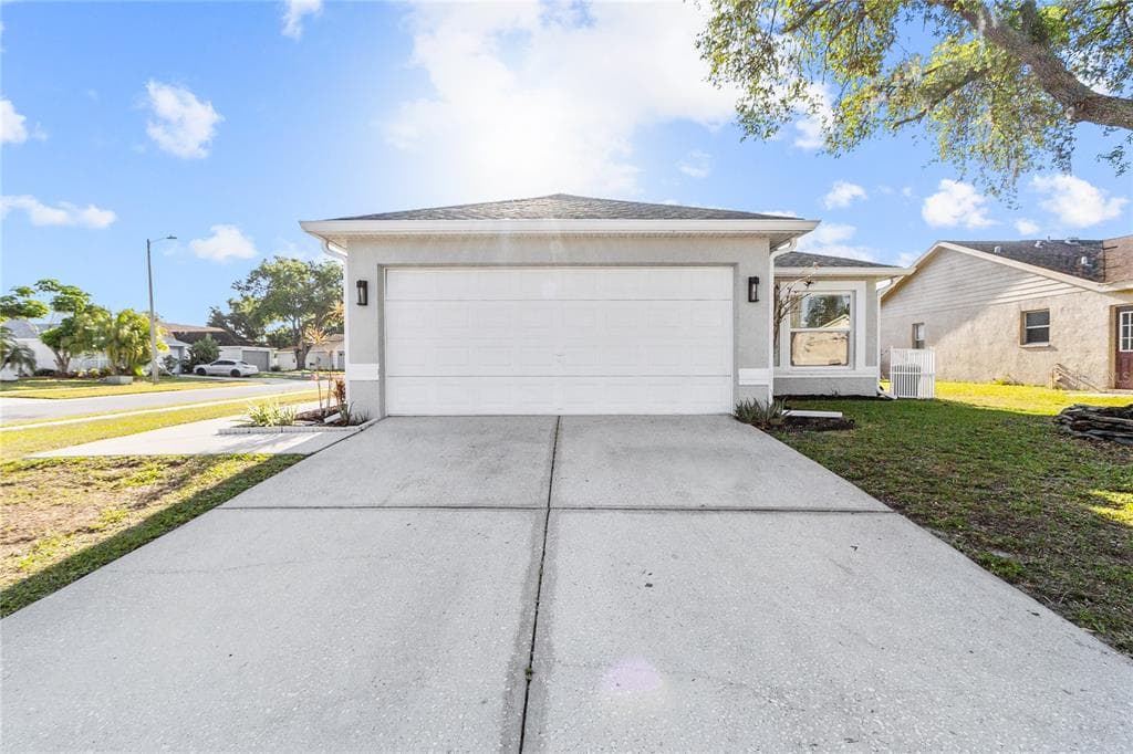 13215 PINE CREEK CIRCLE RIVERVIEW, FL 33579