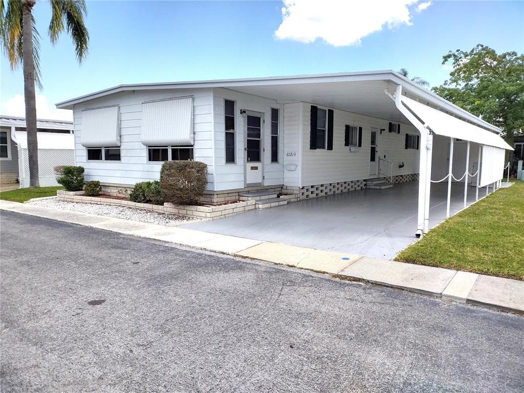 82219 F STREET N UNIT 219 PINELLAS PARK, FL 33781