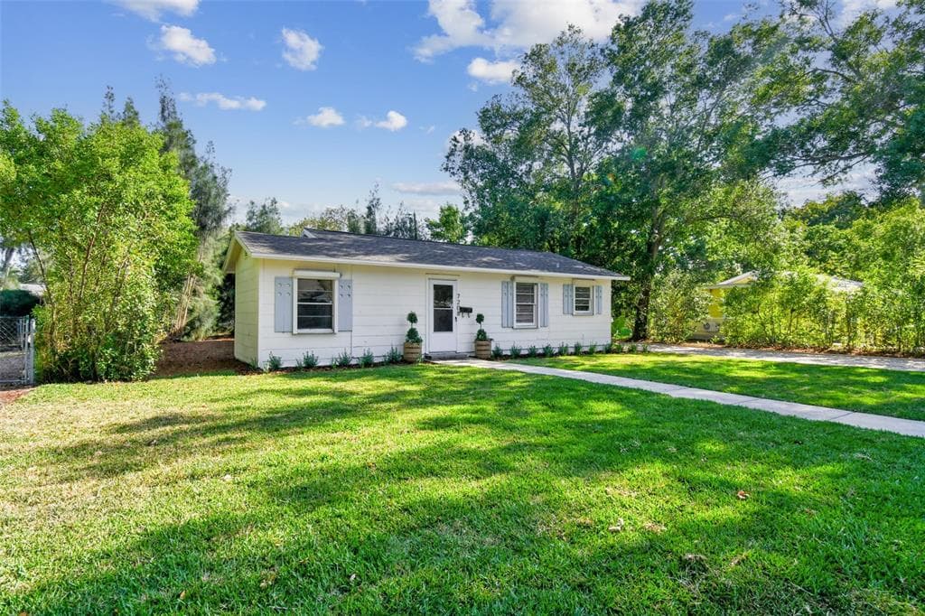 7208 7TH AVENUE N ST PETERSBURG, FL 33710