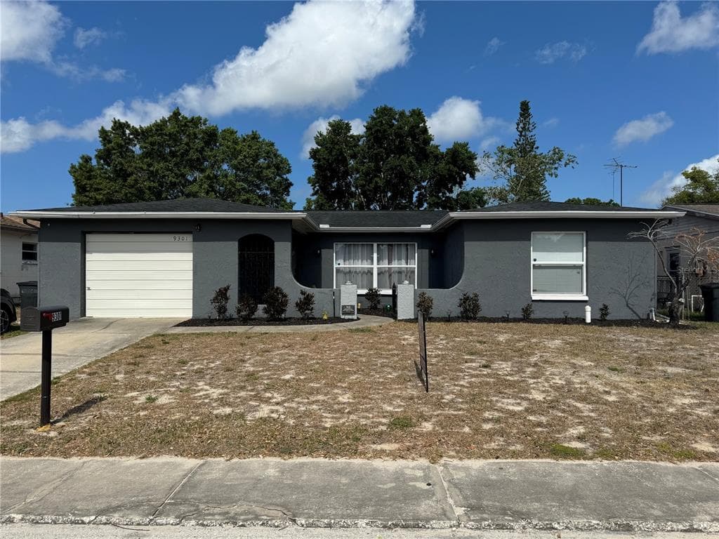 9301 BARRINGTON LANE PORT RICHEY, FL 34668