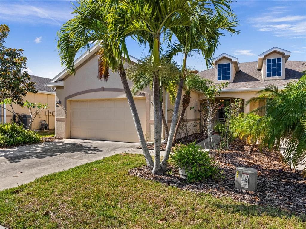 2231 BARRACUDA COURT HOLIDAY, FL 34691