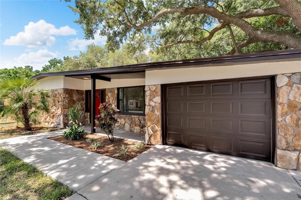 912 WESTMORE AVENUE BRANDON, FL 33510