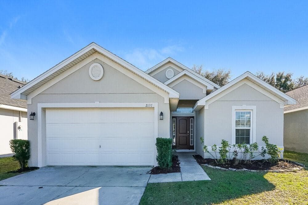 2197 BEXLEY DRIVE TAVARES, FL 32778
