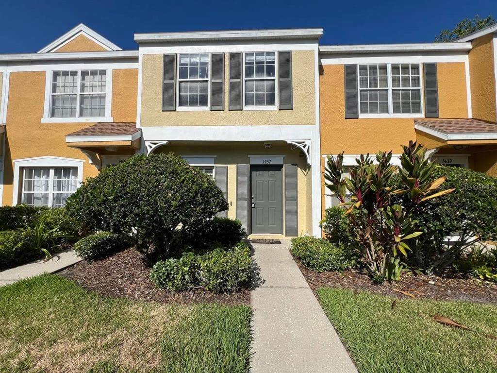 1437 COSTA MESA DRIVE WESLEY CHAPEL, FL 33543