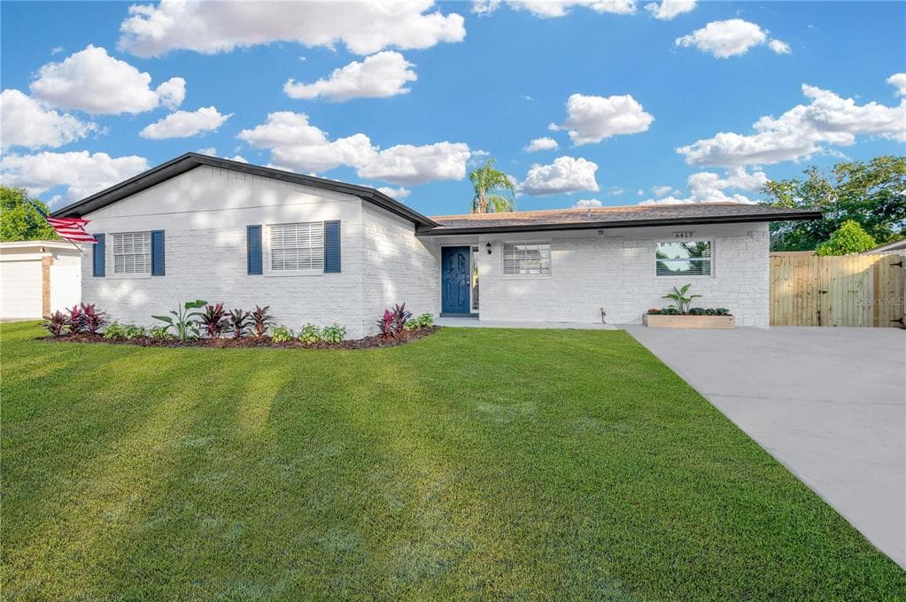 6417 SAWYER ROAD TAMPA, FL 33634