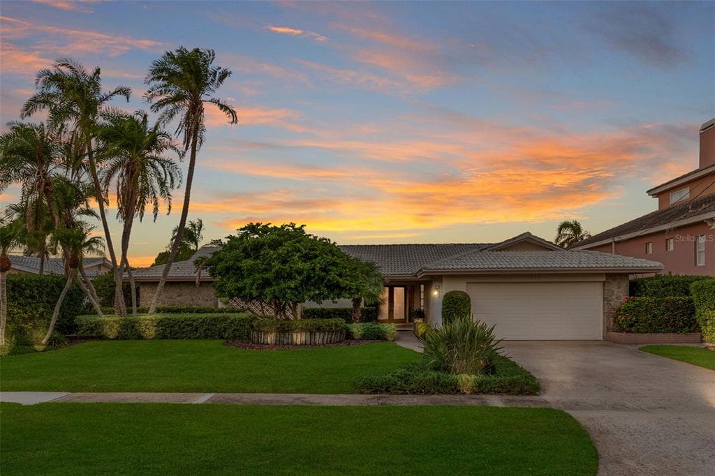 216 PALM ISLAND SW CLEARWATER, FL 33767