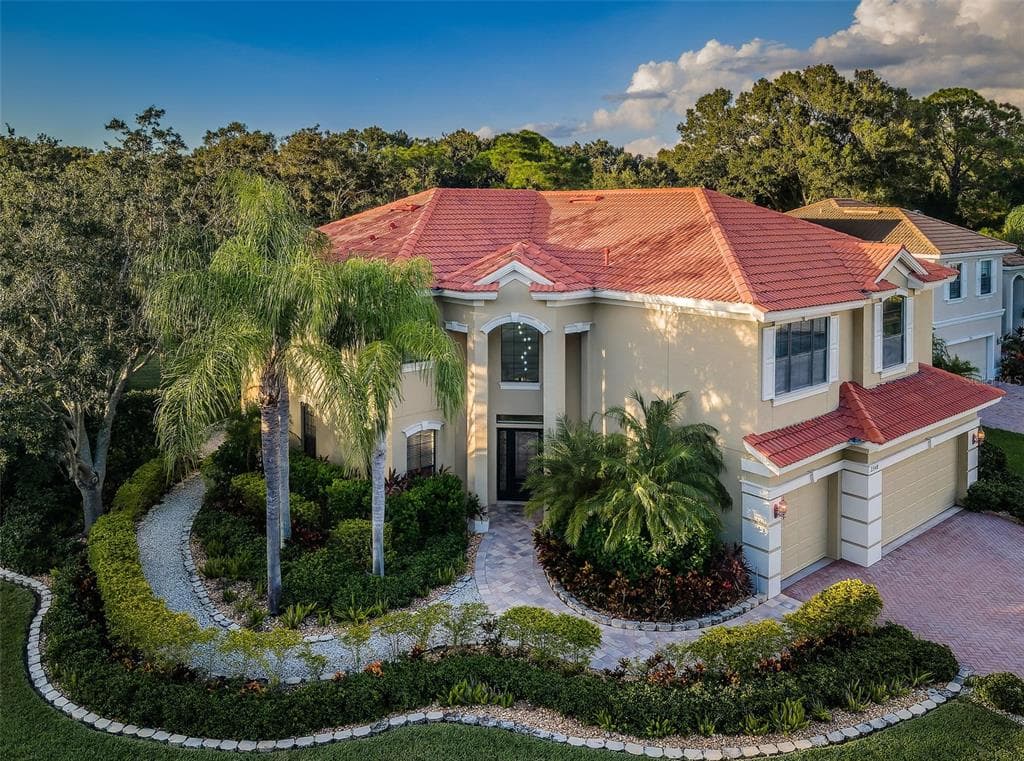 2340 BLUEWATER WAY CLEARWATER, FL 33759