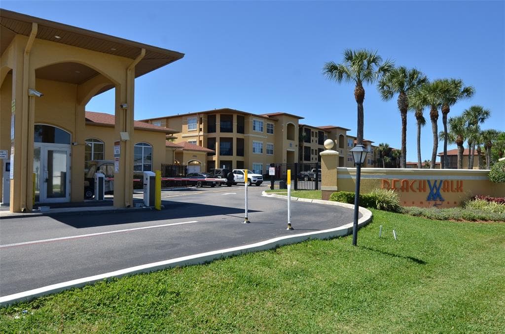4312 BAYSIDE VILLAGE DRIVE UNIT 303 TAMPA, FL 33615