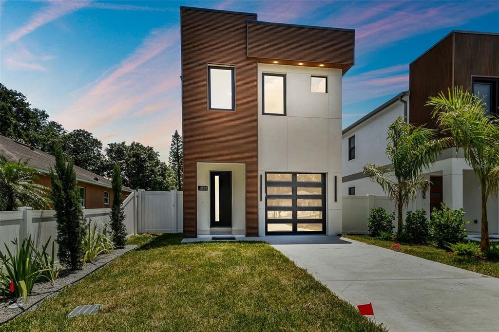 3634 W PALMETTO STREET TAMPA, FL 33607
