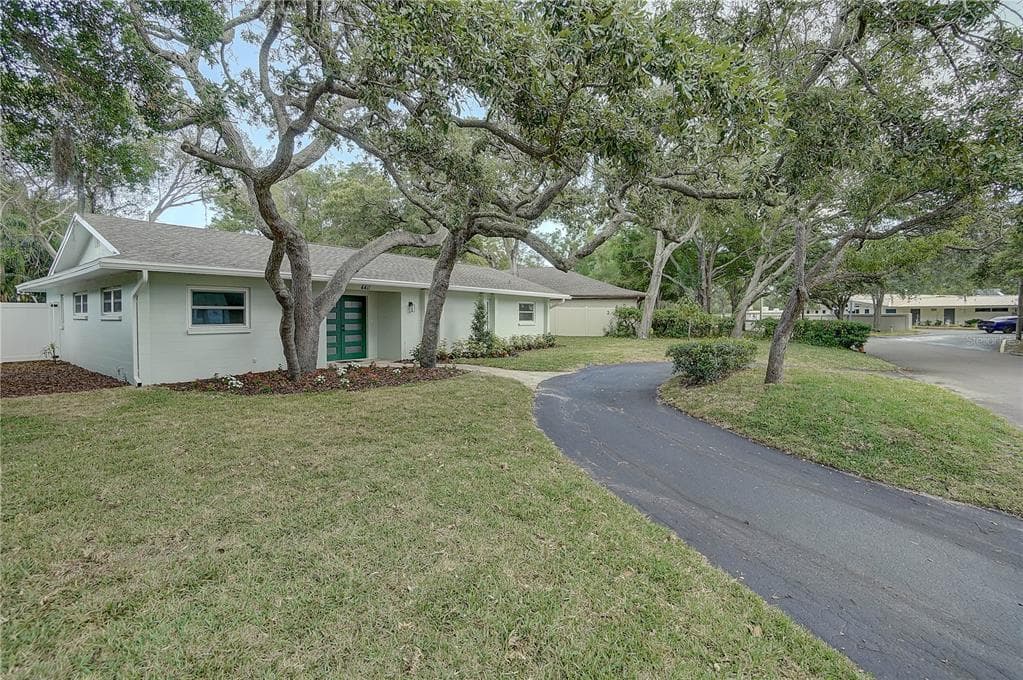 4411 15TH STREET N ST PETERSBURG, FL 33703