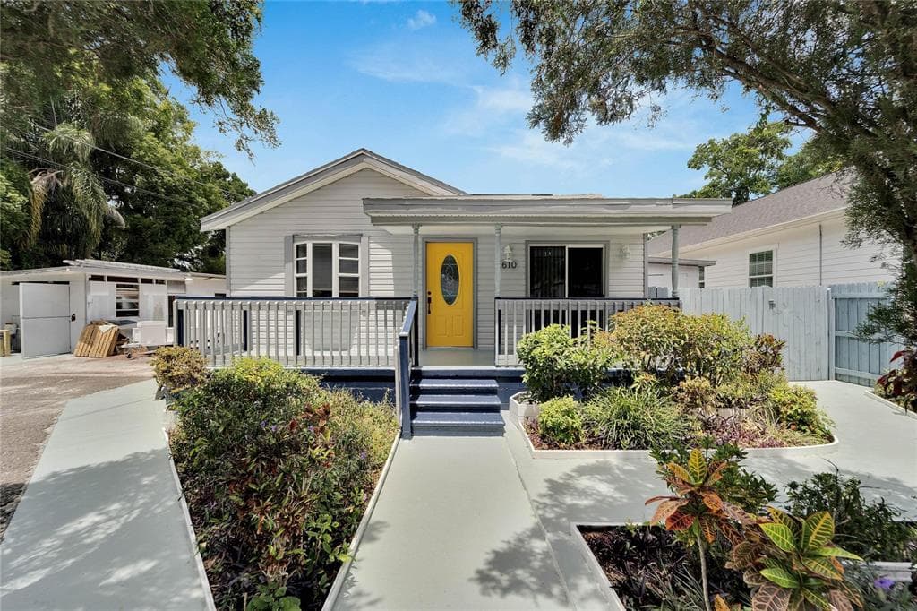 1610 E LOUISIANA AVENUE TAMPA, FL 33610