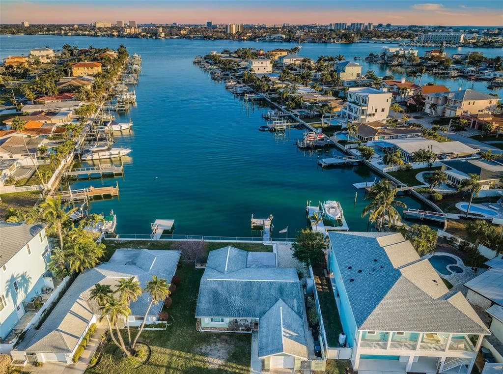 645 115TH AVENUE TREASURE ISLAND, FL 33706