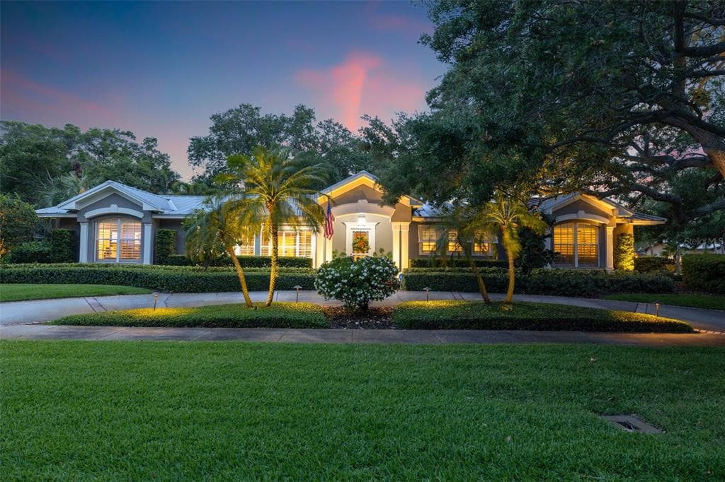501 PARK AVENUE BELLEAIR, FL 33756